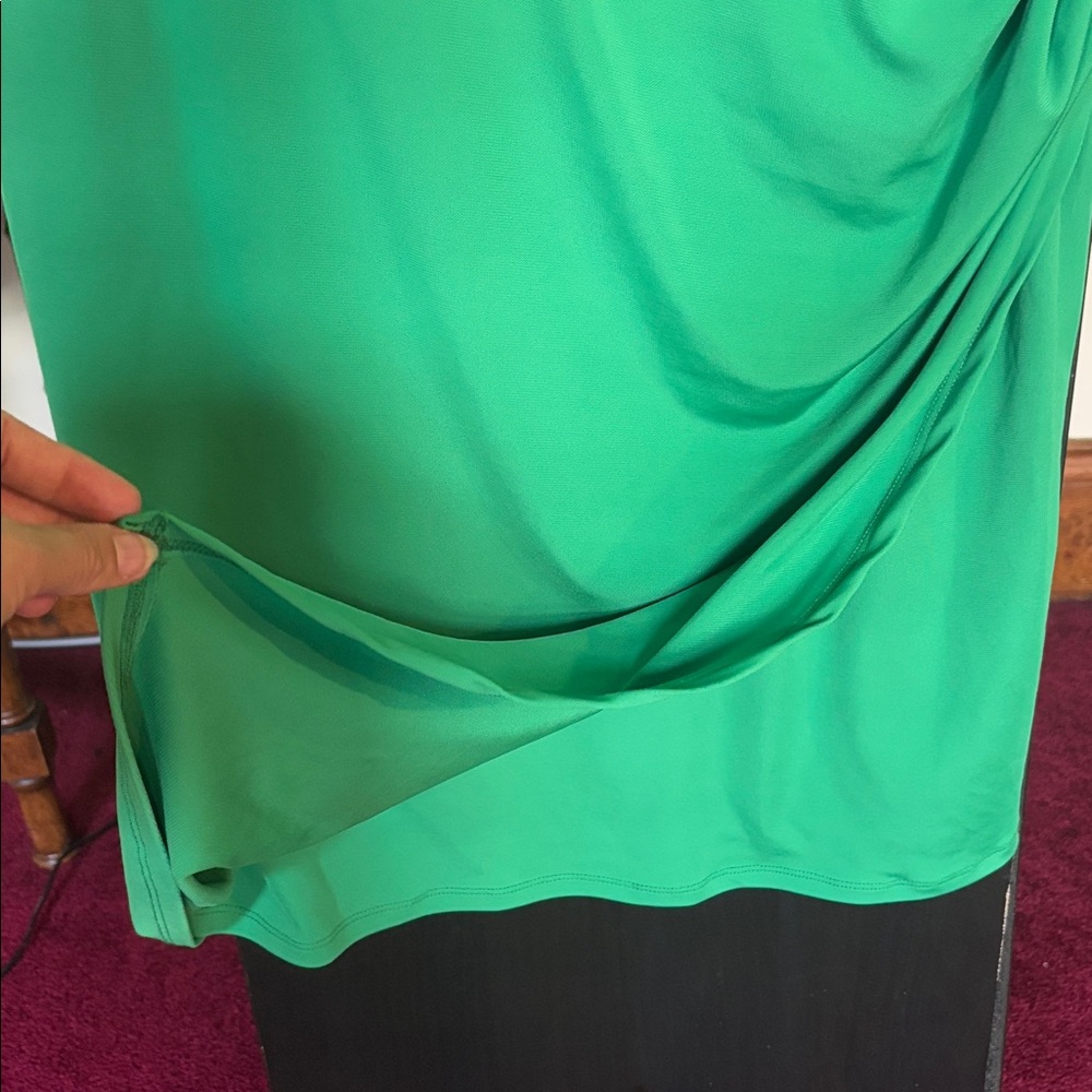 Future collective green round neck mid length draped dress short sleeve sz L nwt - Picture 3 of 5